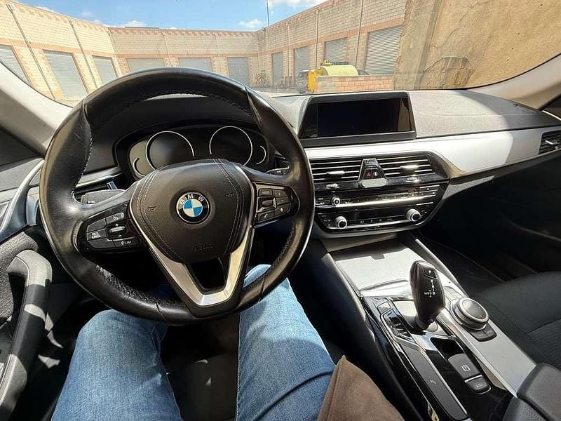Gebraucht BMW 520 190 PS (139 kW) 2020 Silber Kombi