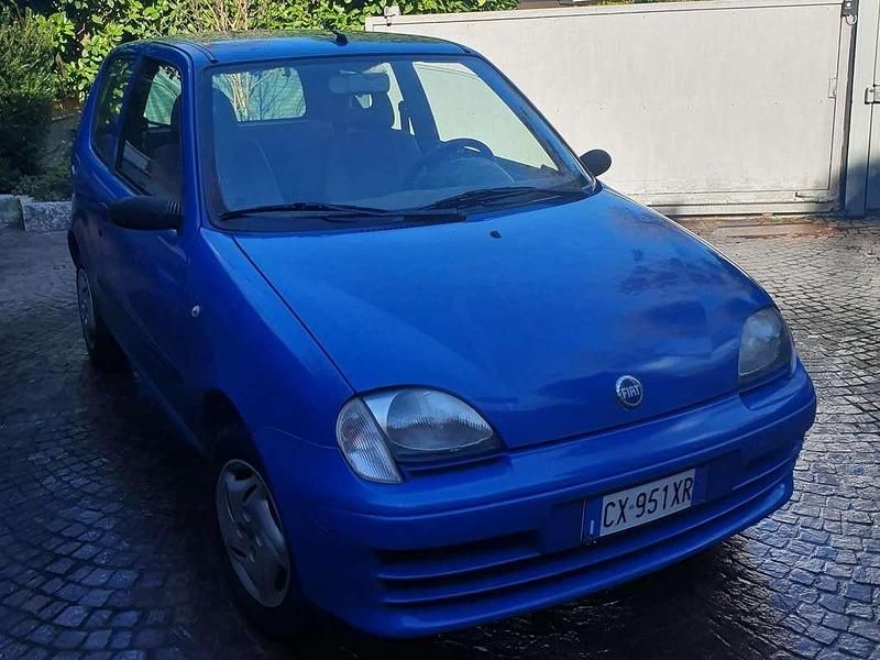 Usata Fiat 600 Active 54 CV (39 kW) 2005 Blu/azzurro Utilitaria