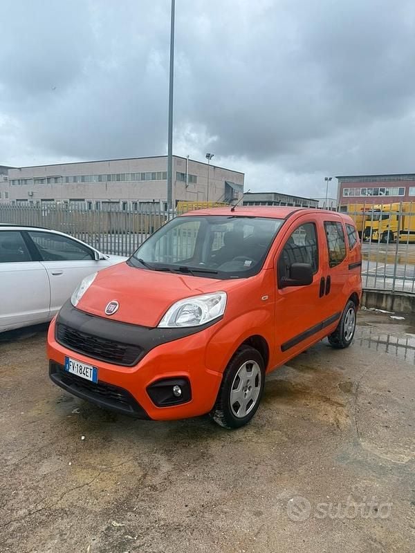 Usata Fiat Qubo Easy 77 CV (56 kW) 2019 Monovolume