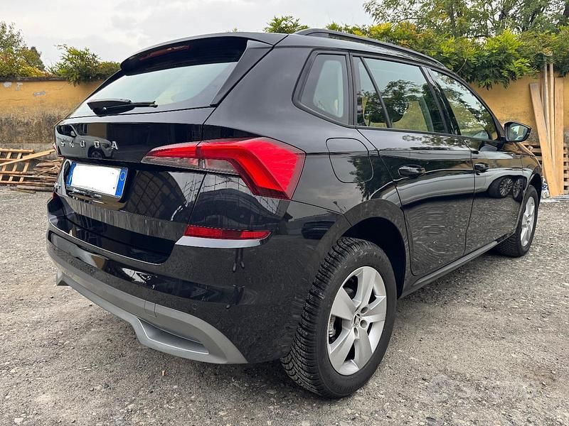 Usata Skoda Kamiq Sport 110 CV (80 kW) 2022 Nero SUV