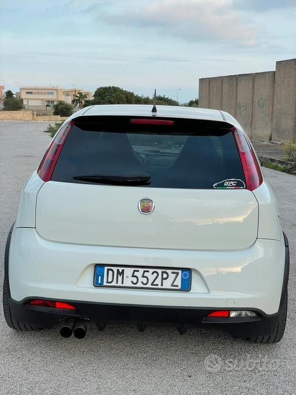 Usata Abarth Grande Punto 155 CV (114 kW) 2008 Bianco Utilitaria