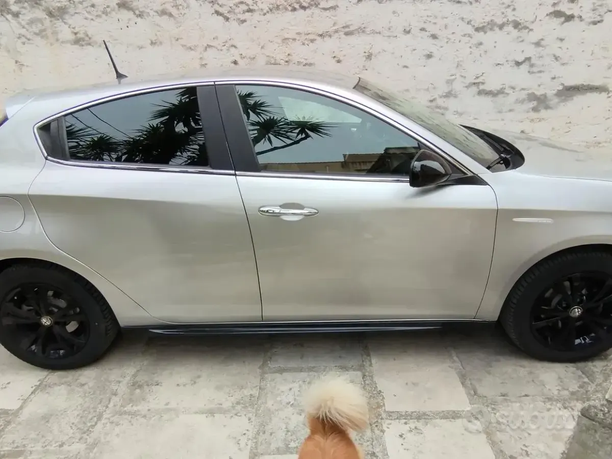 Usata Alfa Romeo Giulietta 109 CV (80 kW) 2013 Grigio Utilitaria