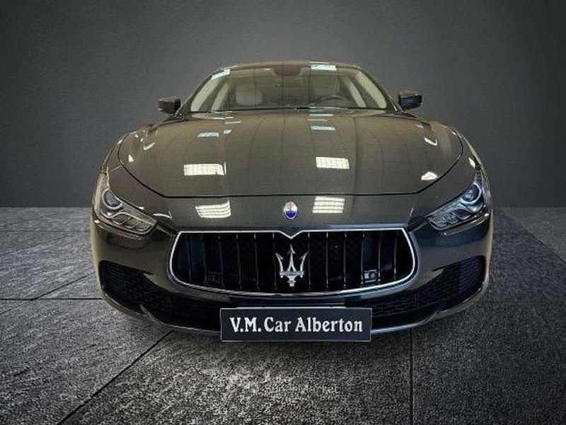 Usata Maserati Ghibli 275 CV (202 kW) 2017 Grigio Berlina