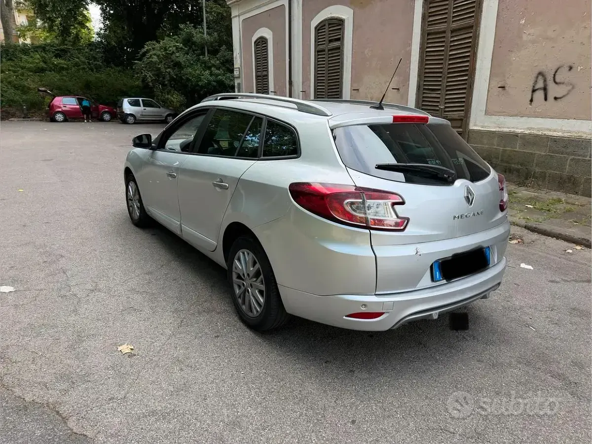 Usata Renault Mégane GrandTour 110 CV (80 kW) 2015 Grigio Station wagon