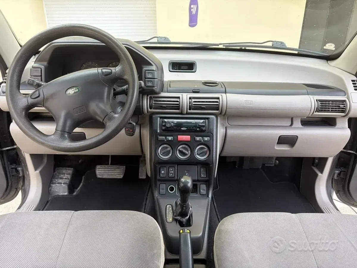 Usata Land Rover Freelander 111 CV (81 kW) 2003 Grigio SUV