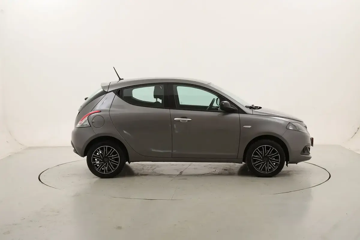 Usata Lancia Ypsilon Silver 70 CV (51 kW) 2022 Utilitaria
