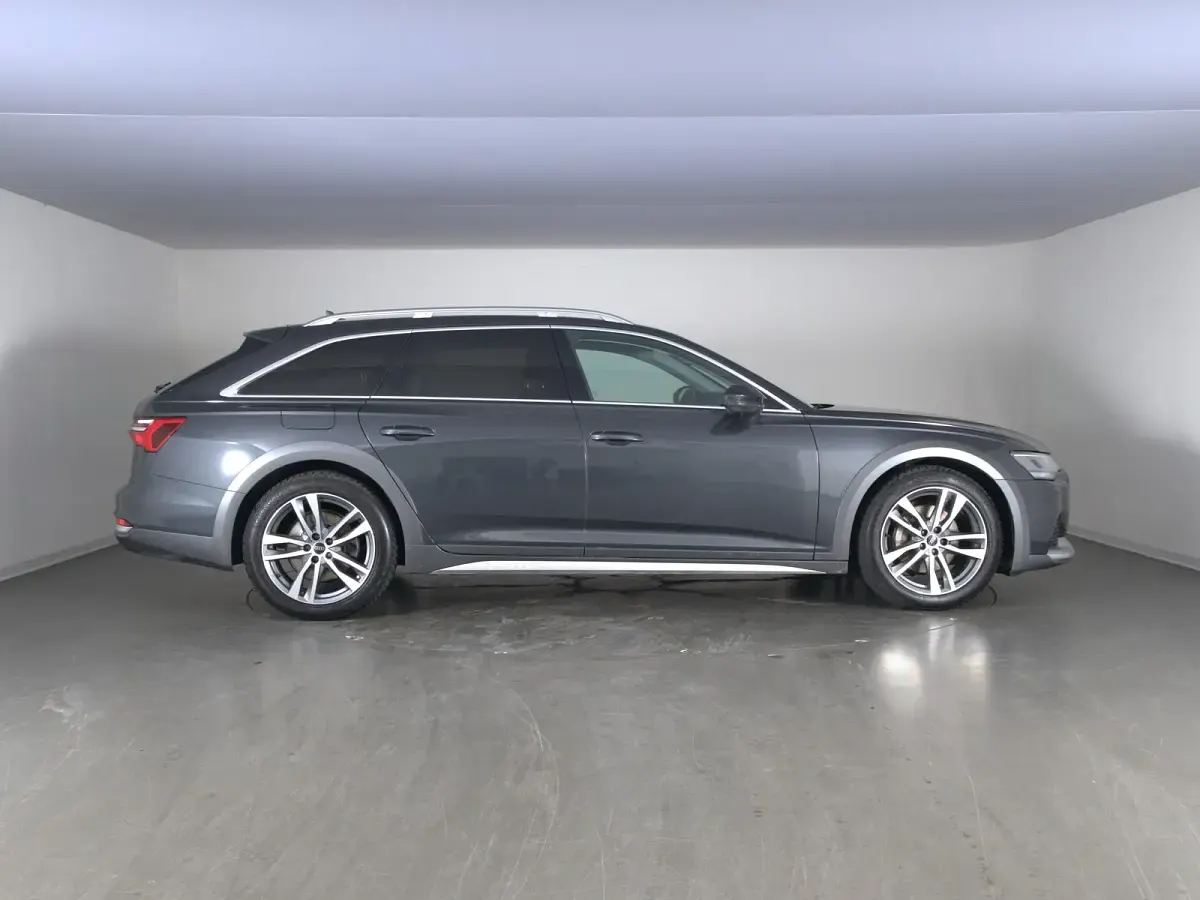 Usata Audi A6 Allroad 204 CV (150 kW) 2023 Grigio manhattan metallizzato Station wagon