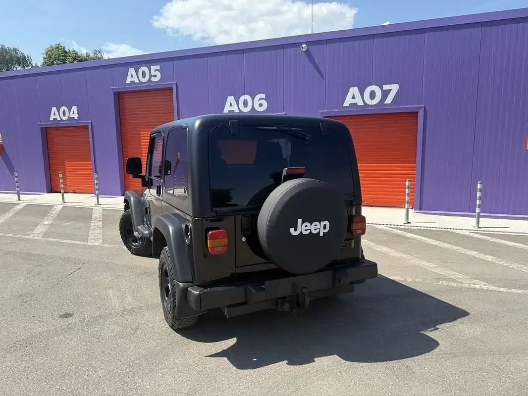 Usata Jeep Wrangler Sport 143 CV (105 kW) 2006 SUV