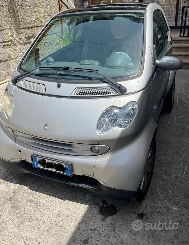 Usata Smart ForTwo Coupé 61 CV (44 kW) 2005 Utilitaria