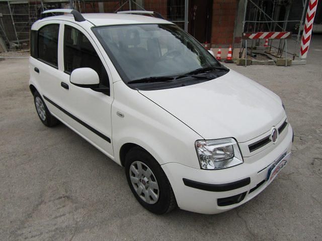 Usata Fiat Panda Active 69 CV (50 kW) 2011 Bianco Utilitaria