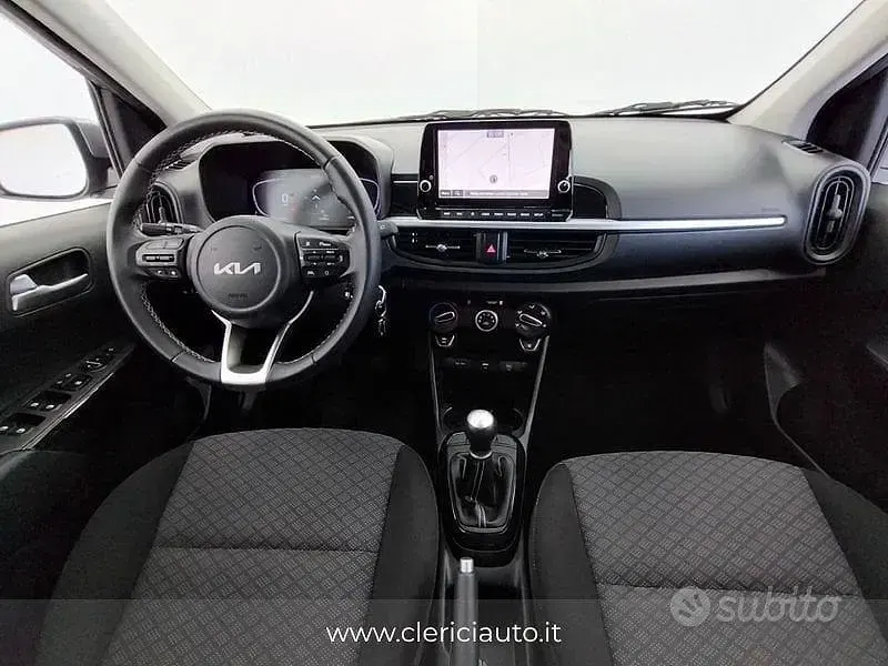 Usata Kia Picanto 63 CV (46 kW) 2024 Grigio Utilitaria