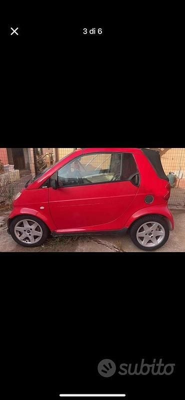 Rosso Usata 2004 Smart ForTwo Coupé Coupé | 2000 € - Immagine 1/4