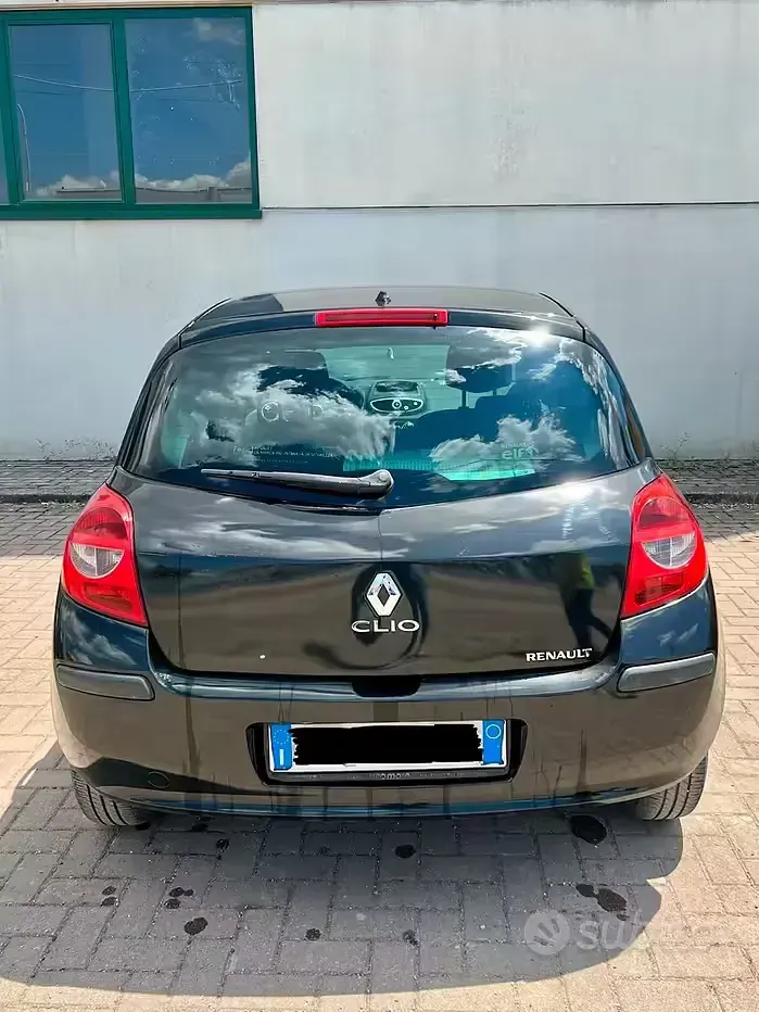 Usata Renault Clio II 58 CV (42 kW) 2007 Nero Berlina