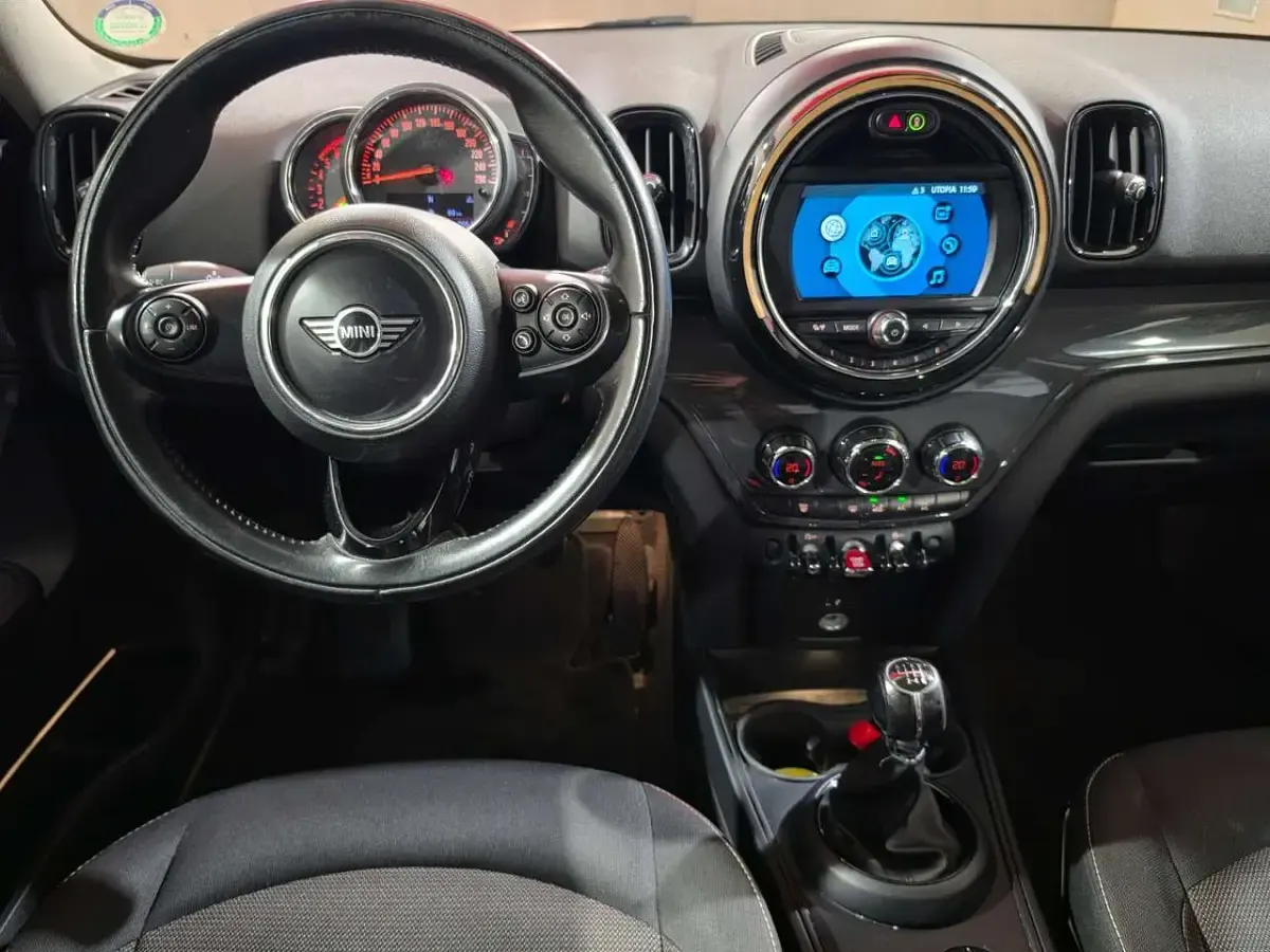 Usata Mini One D Countryman Business 116 CV (85 kW) 2018 Bianco SUV