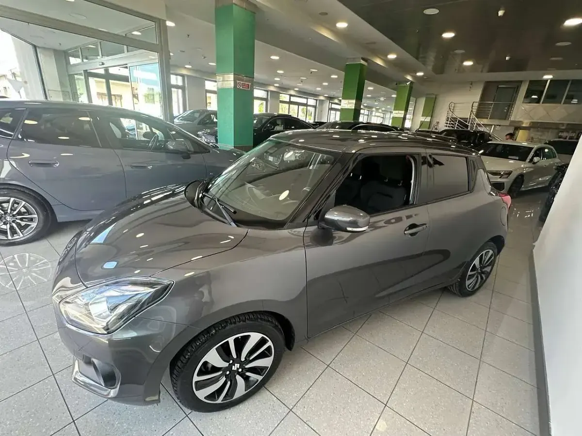 Usata Suzuki Swift 90 CV (66 kW) 2018 Grigio Utilitaria