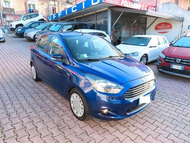 Usata Ford Ka 85 CV (62 kW) 2017 Blu Berlina
