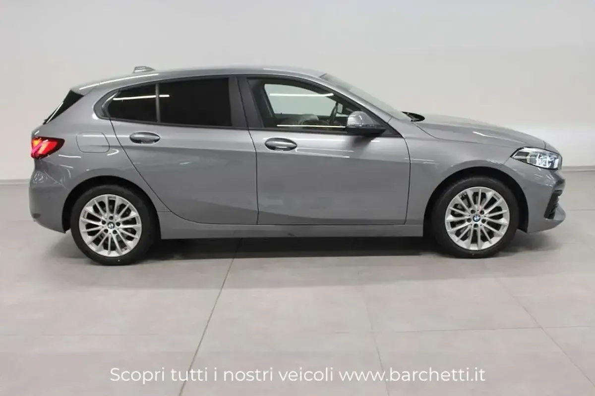 Usata BMW 118 Advantage 150 CV (110 kW) 2023 Grigio Utilitaria