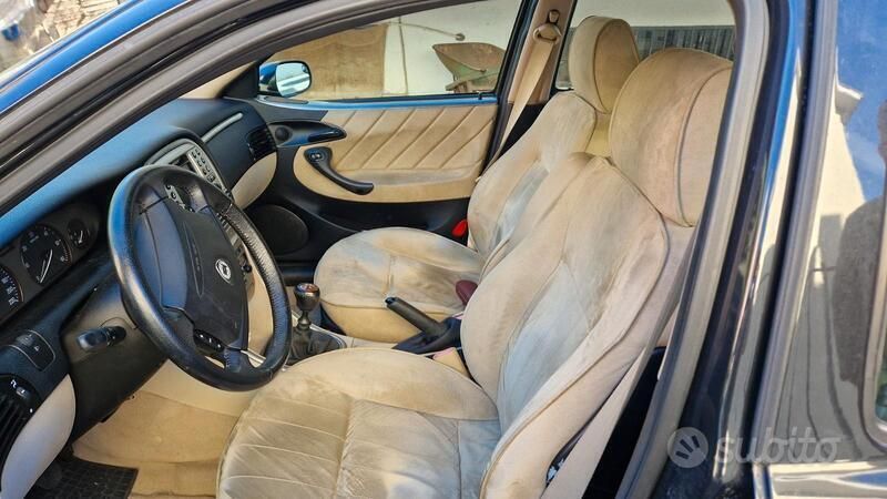 Usata Lancia Lybra 116 CV (85 kW) 2006 Blu Berlina