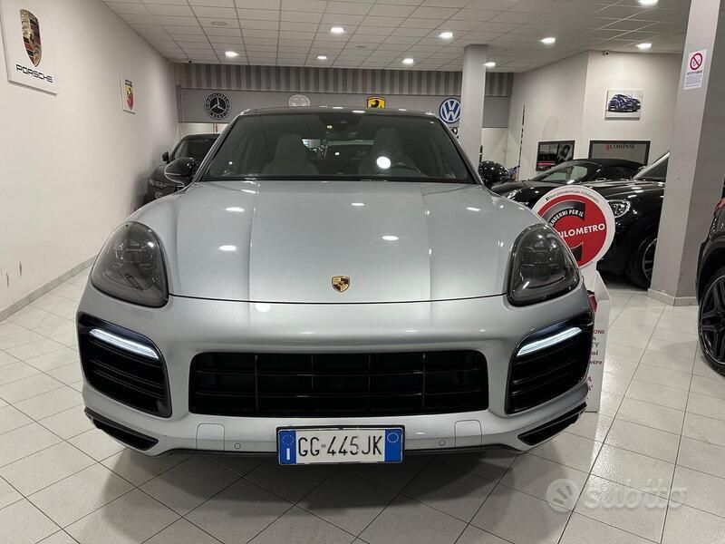 Other Usata 2021 Porsche Cayenne SUV | 69.900 € (Buon prezzo) - Immagine 1/4