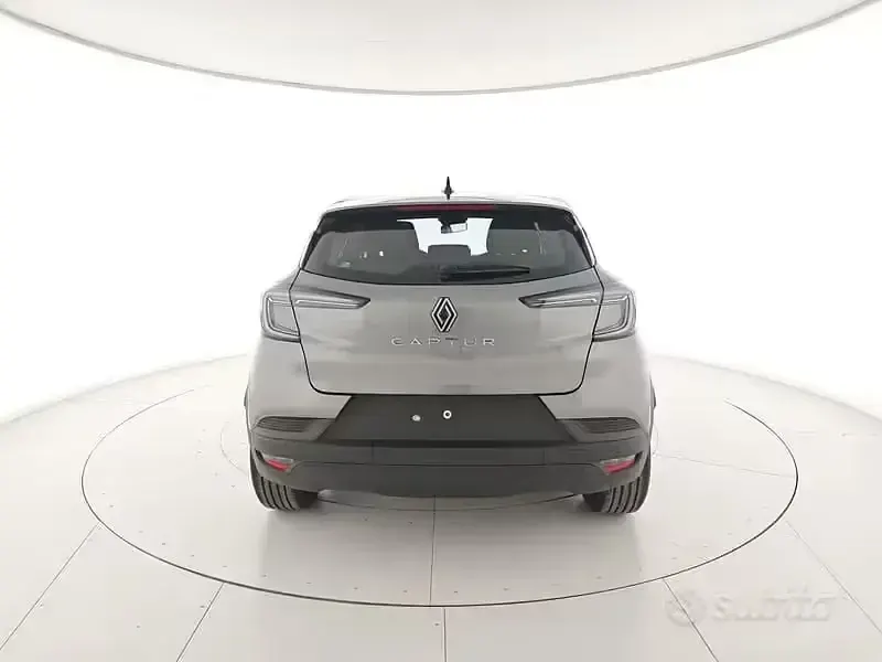 Nuova Renault Captur Evolution 101 CV (74 kW) 2026 Grigio SUV