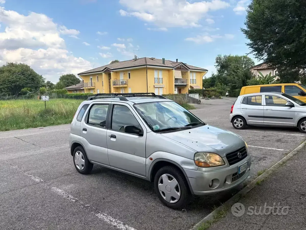 Usata Suzuki Ignis GL 94 CV (69 kW) 2003 Utilitaria