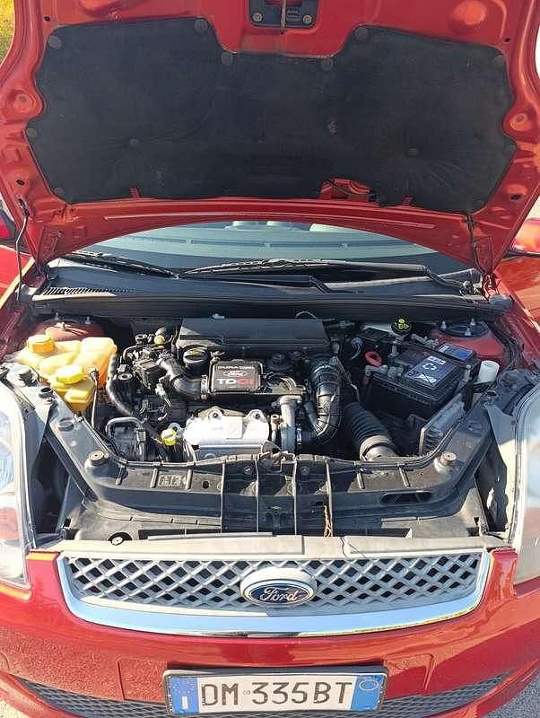 Usata Ford Fiesta Titanium 68 CV (50 kW) 2007 Utilitaria