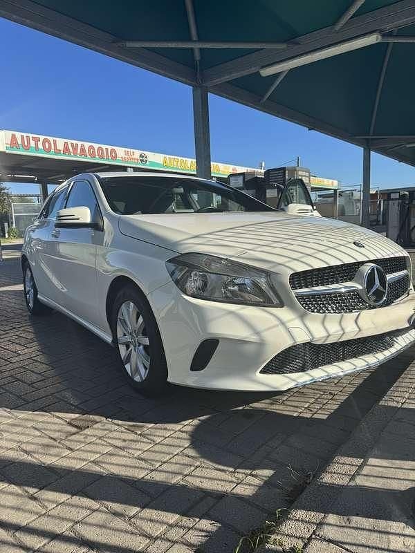 Usata 2016 Mercedes A160 Berlina | 14.500 € (Buon prezzo) - Immagine 1/1