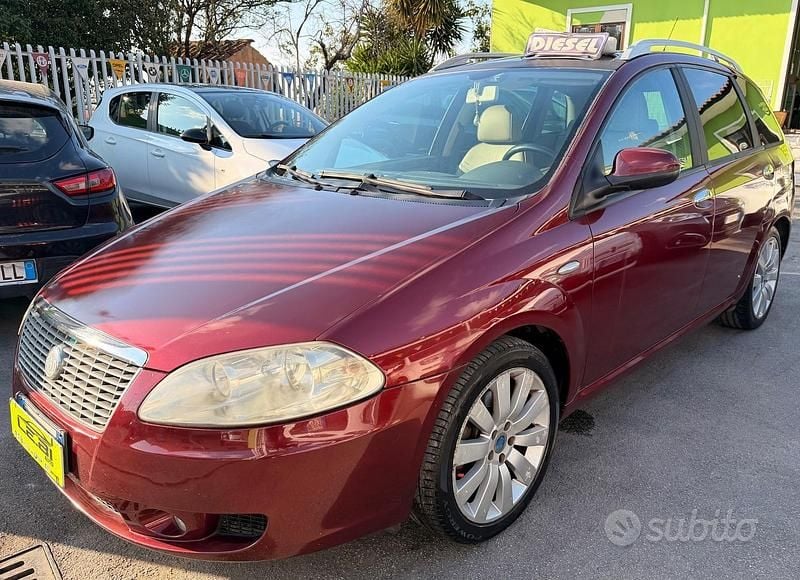 Usata Fiat Croma Emotion 150 CV (110 kW) 2006 Rosso Station wagon