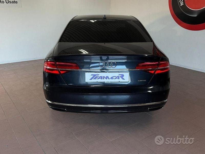 Usata Audi A8L 258 CV (189 kW) 2014 Blu Berlina
