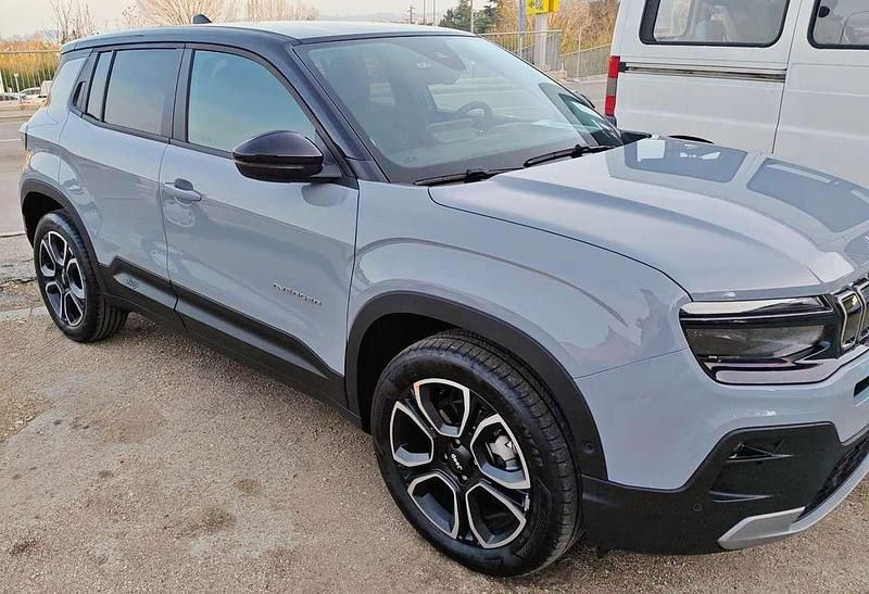 Nuova Jeep Avenger Summit 101 CV (74 kW) 2025 SUV
