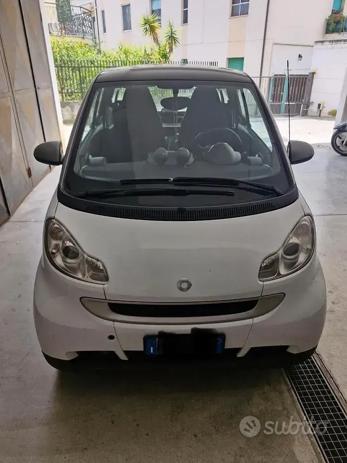 Usata Smart ForTwo Coupé 61 CV (44 kW) 2009 Bianco Coupé
