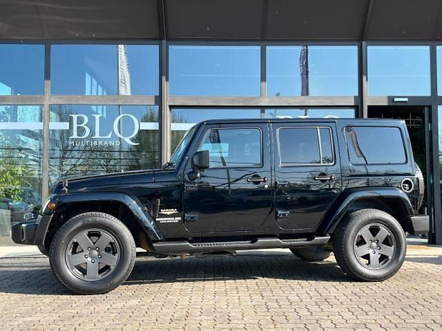 Usata Jeep Wrangler Sahara 200 CV (147 kW) 2011 Nero SUV