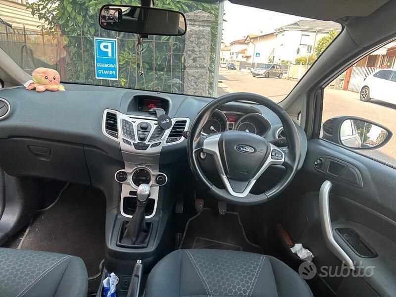 Usata Ford Fiesta 2009 Nero Utilitaria
