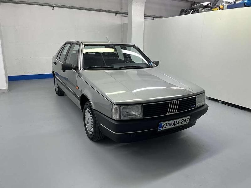Argento Usata 1986 Fiat Croma Tre volumi | 5400 € - Immagine 1/4