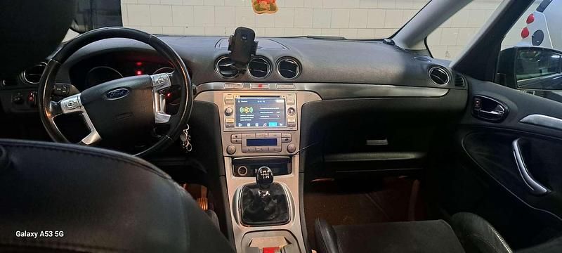 Usata Ford S-MAX S 140 CV (102 kW) 2007 Monovolume