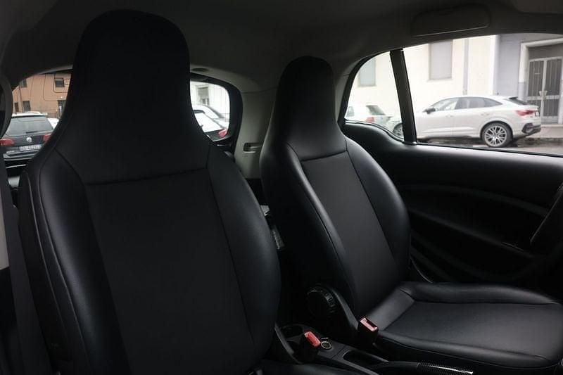 Usata Smart ForTwo Electric Drive Brabus 41 kW (56 CV) 2019 Bianco