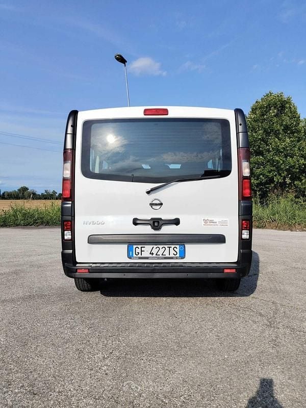 Usata Nissan NV300 145 CV (106 kW) 2021 Bianco Furgone