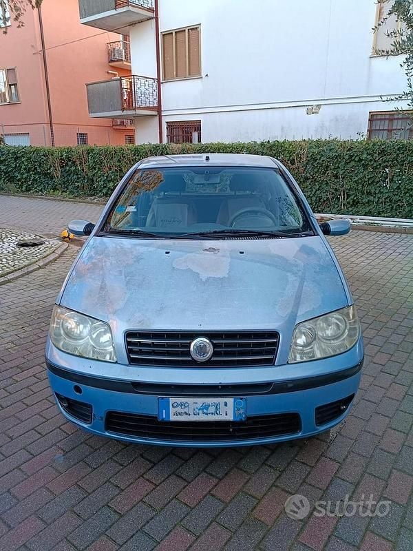 Usata Fiat Punto 2003 Blu Utilitaria
