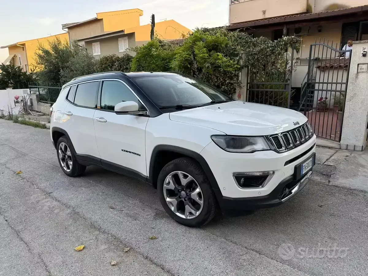 Usata Jeep Compass Limited 140 CV (102 kW) 2018 Bianco SUV