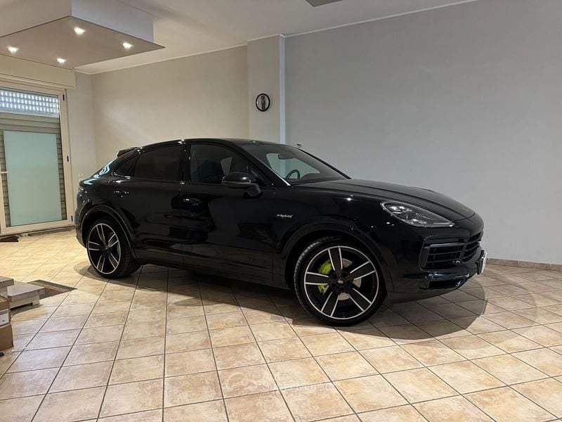 Usata Porsche Cayenne 340 CV (250 kW) 2021 Nero SUV