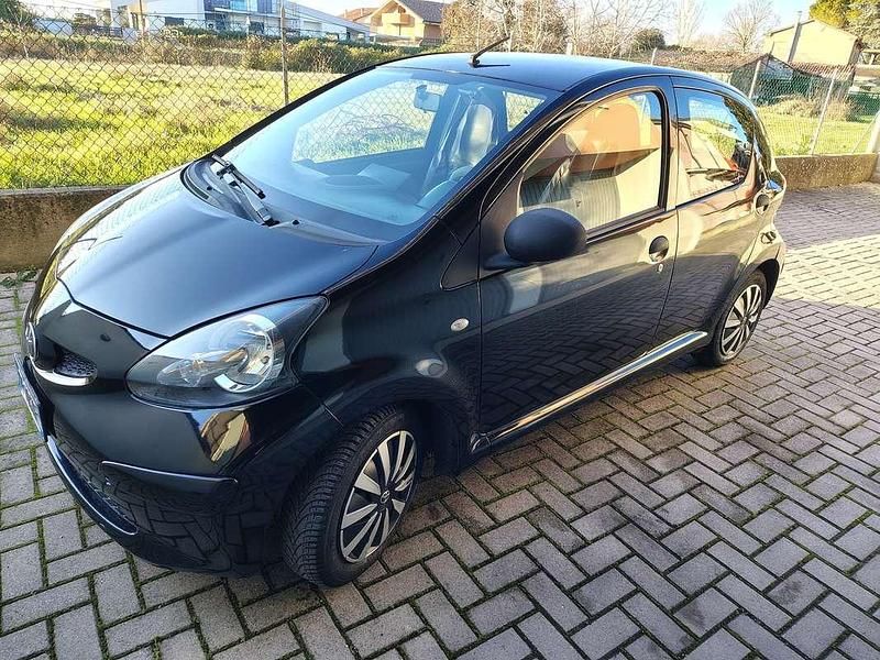 Usata Toyota Aygo 68 CV (50 kW) 2007 Utilitaria