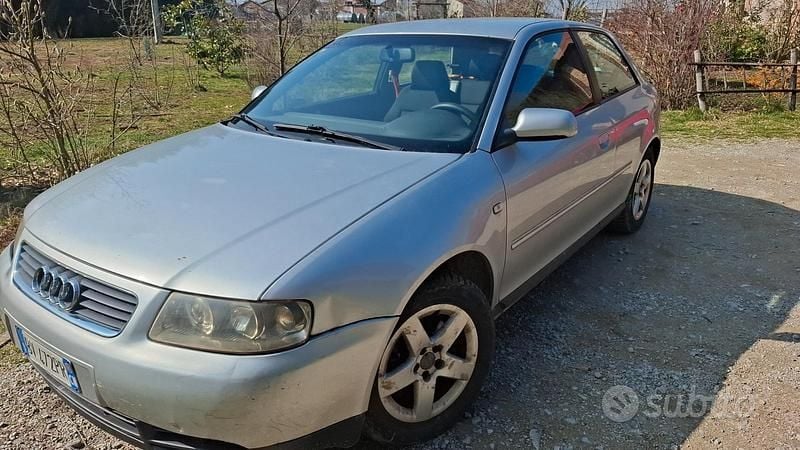 Usata Audi A3 130 CV (95 kW) 2001 Grigio Utilitaria