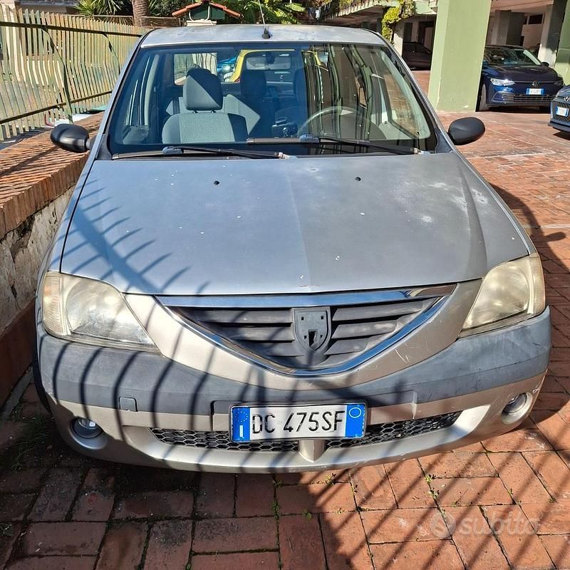 Usata 2006 Dacia Logan Due volumi | 1000 € - Immagine 1/4