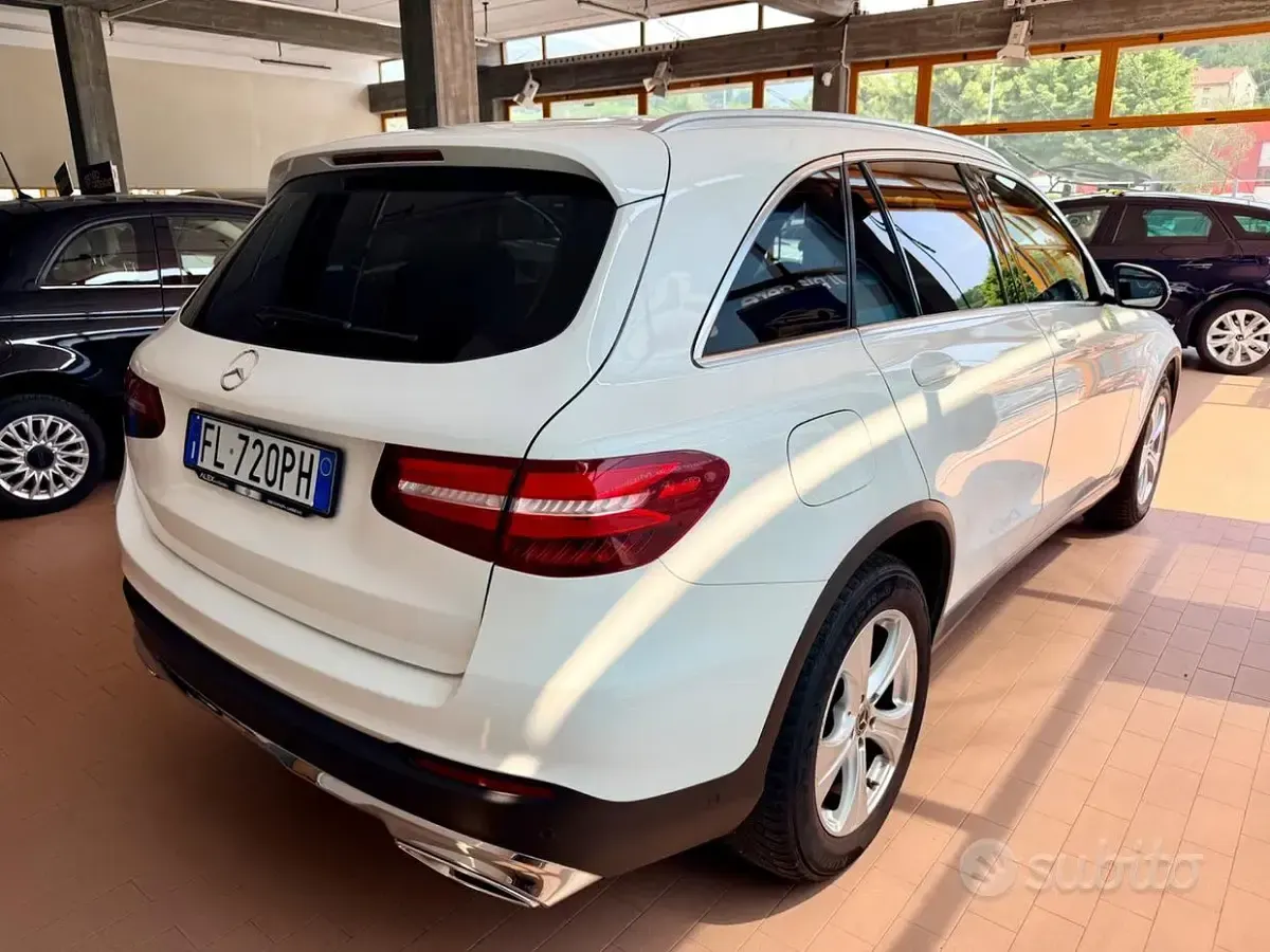 Usata Mercedes GLC220 170 CV (125 kW) 2017 Bianco SUV