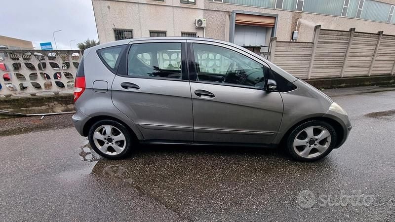 Usata Mercedes A150 Classic 95 CV (69 kW) 2007 Grigio Berlina