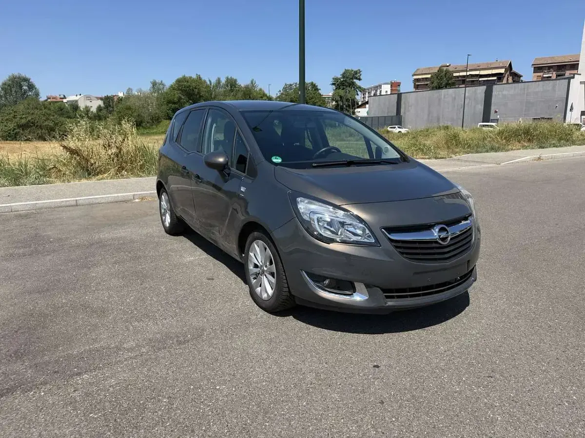 Usata Opel Meriva Cosmo 120 CV (88 kW) 2016 Other Monovolume
