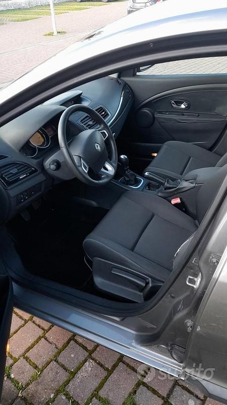 Occasion Renault Mégane 110 PK (80 kW) 2011 Grijs Sedan