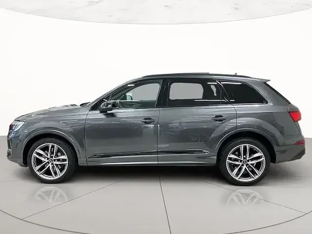 Usata Audi Q7 S-Line 286 CV (210 kW) 2024 Grigio daytona perlato SUV