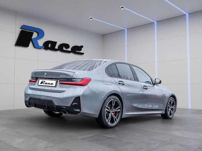 Usata BMW 318 M Sport 156 CV (114 kW) 2025 Grigio Berlina