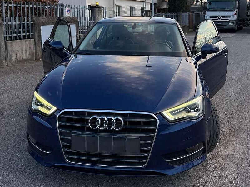Usata Audi A3 Ambition 105 CV (77 kW) 2014 Blu/azzurro Berlina